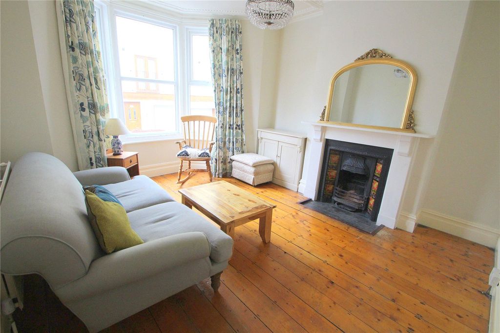 Property photo 1 of 10 Picture No. 02