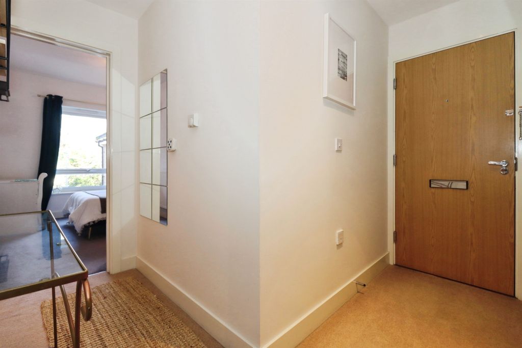 Property photo 3 of 21