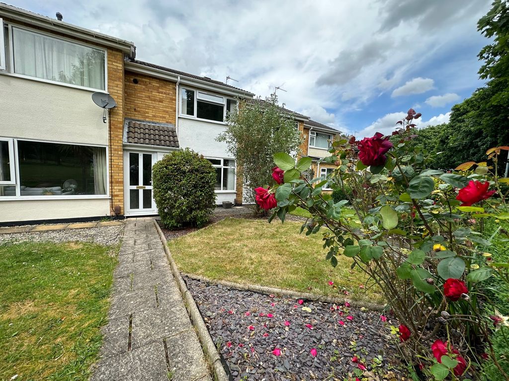 Property photo 1 of 8