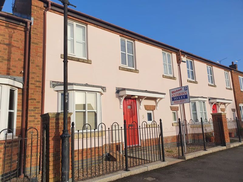 Property photo 1 of 8 Photo 2