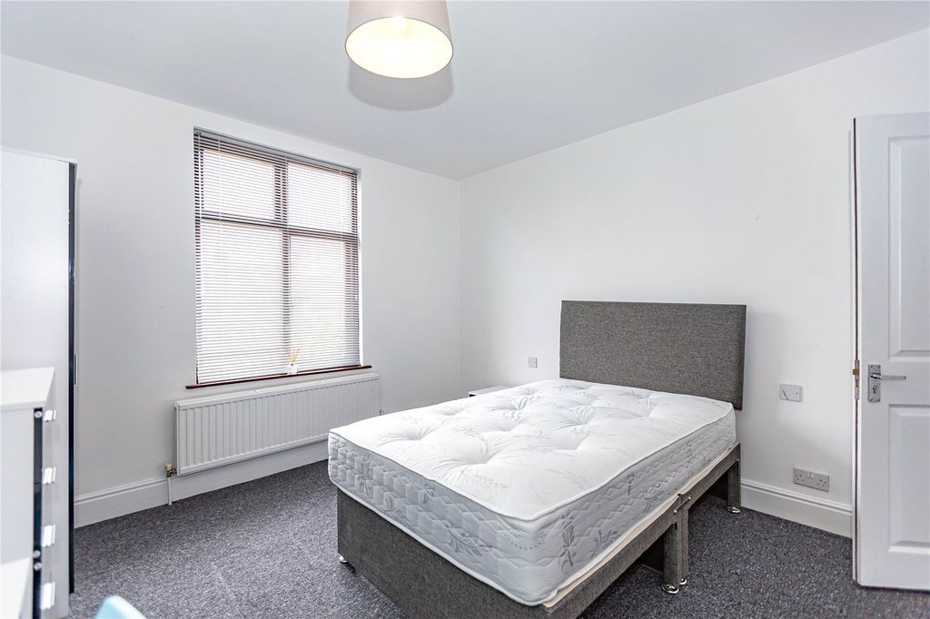 Property photo 1 of 18 Picture No. 07