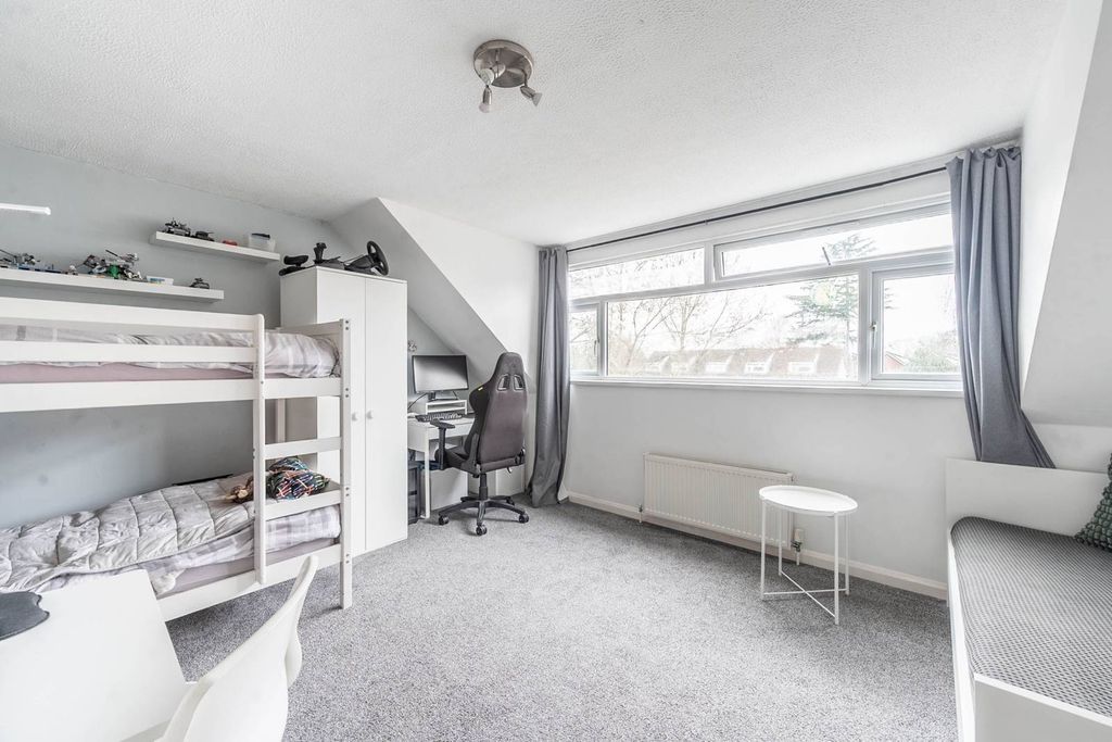 Property photo 1 of 9