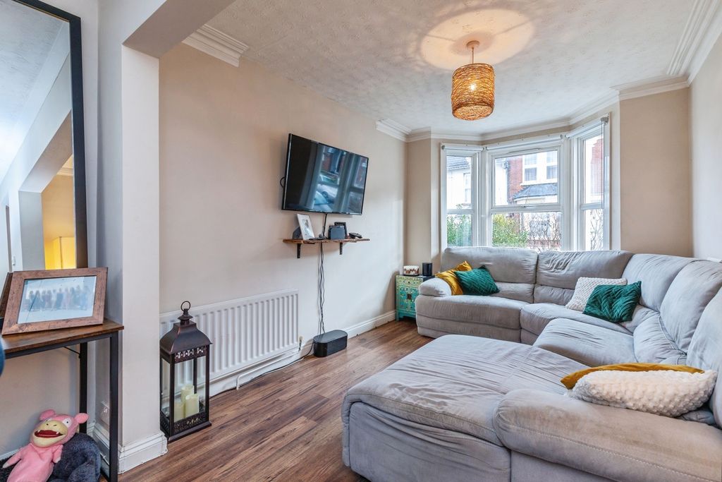 Property photo 2 of 13 Pbox-Img.Jpg