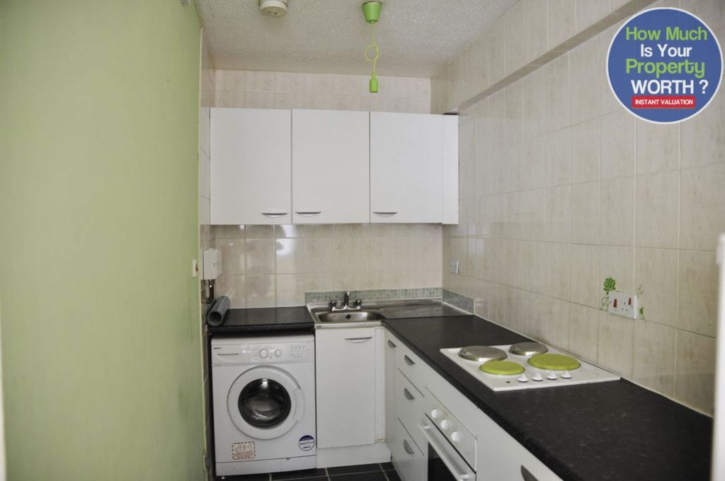 Property photo 3 of 4