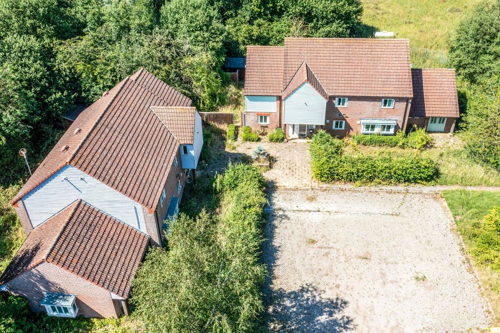 Property photo 2 of 17 Langdale House, River Lane, Market Weighton, York, Yo43 4La