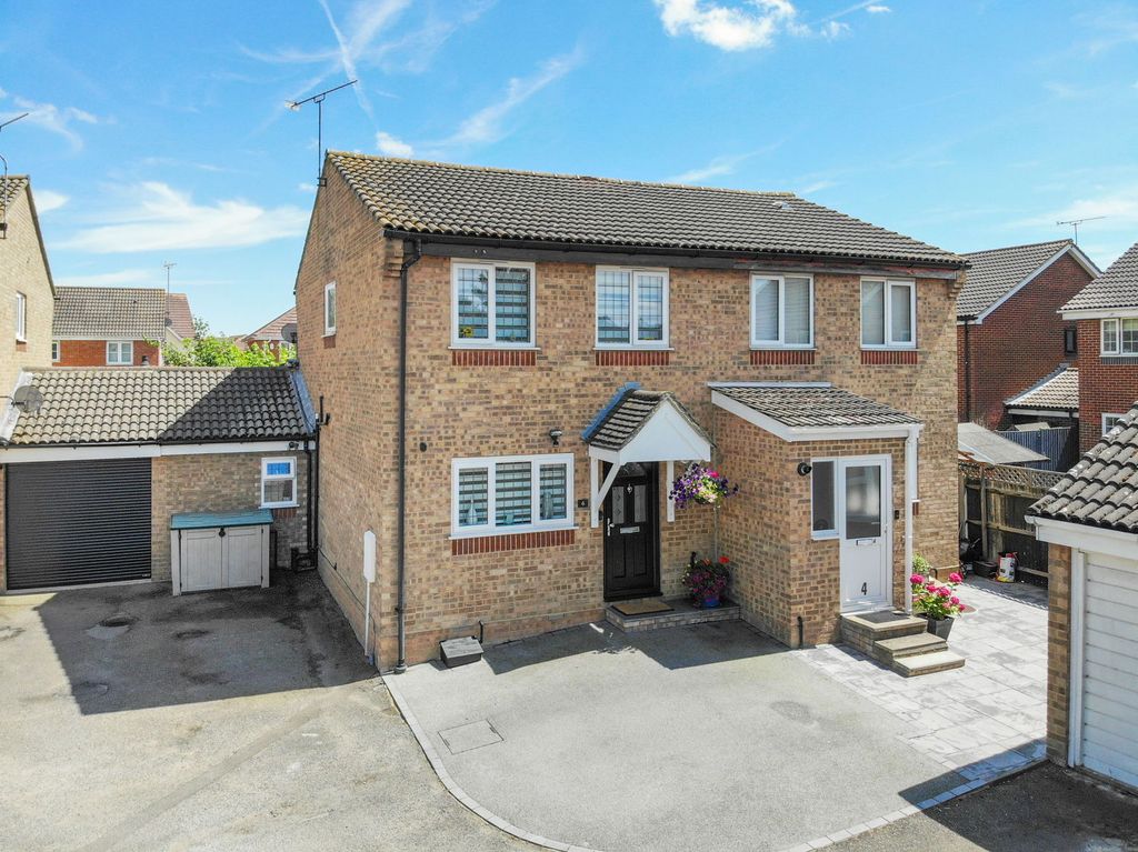 Property photo 2 of 14