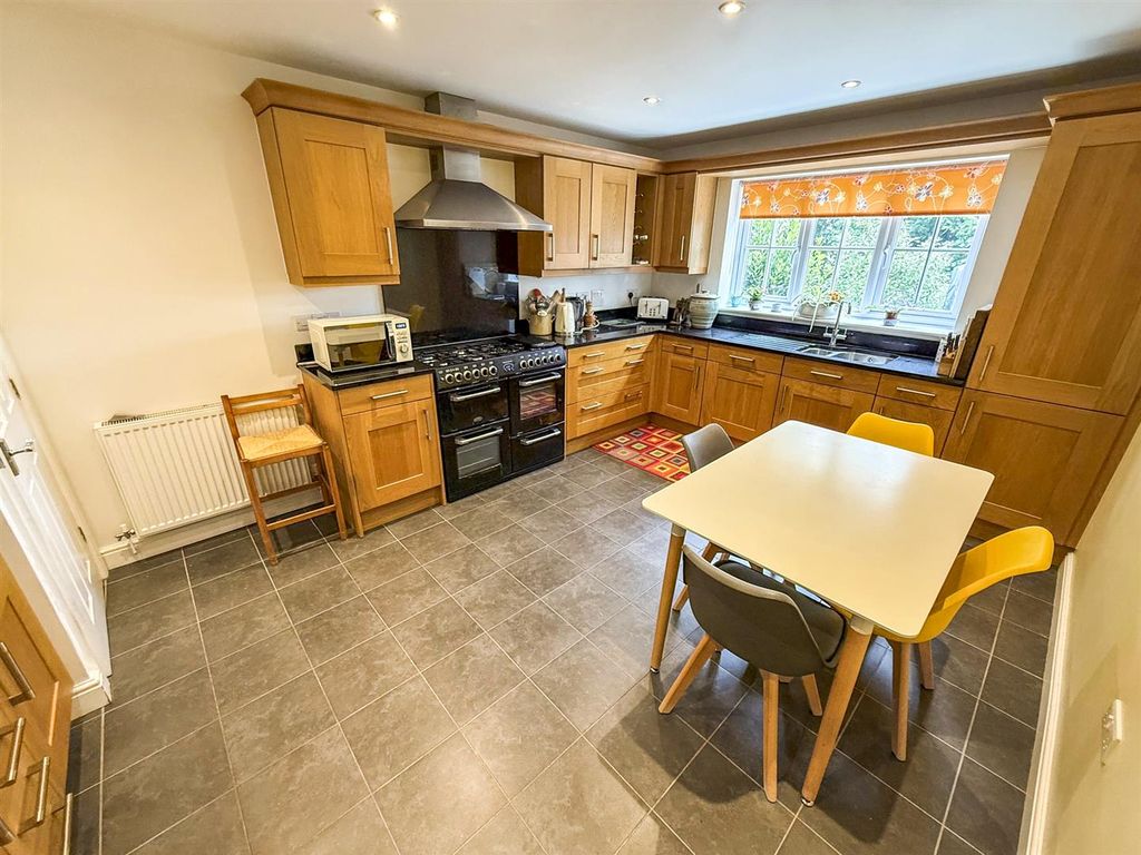 Additional image 4 of 4 bed detached house for saleMount Rise, Oswestry SY11