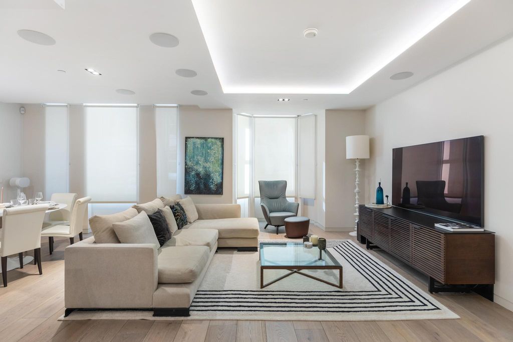 Property photo 2 of 16 Image