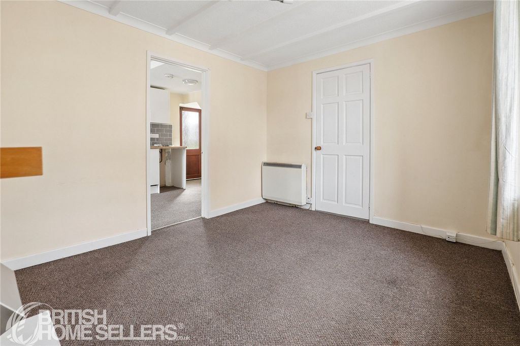 Property photo 3 of 14 Picture No. 16