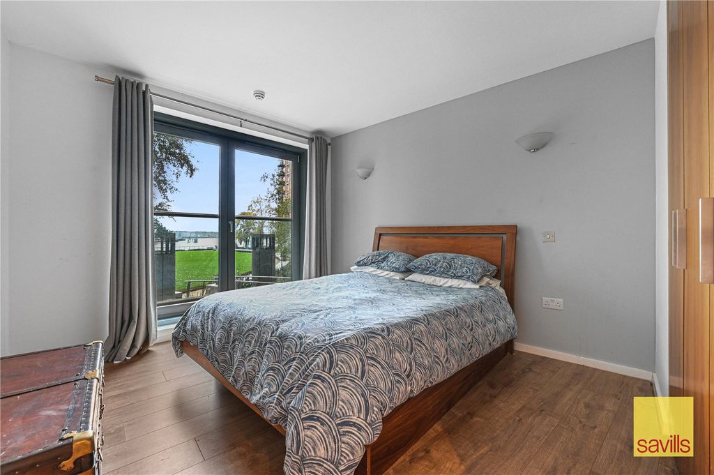 Property photo 3 of 17 Principal Bedroom