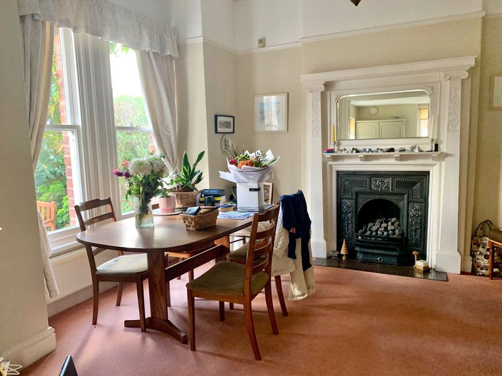 Property photo 2 of 12 Picture No. 02