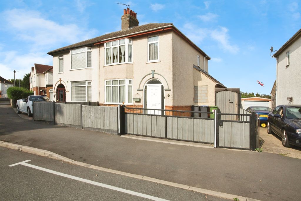 Property photo 1 of 18