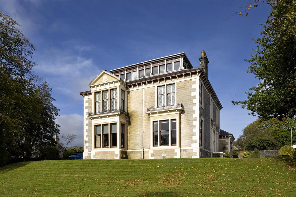 Property photo 2 of 45 46_Glasgow_Road_Kilsyth_001.Jpg