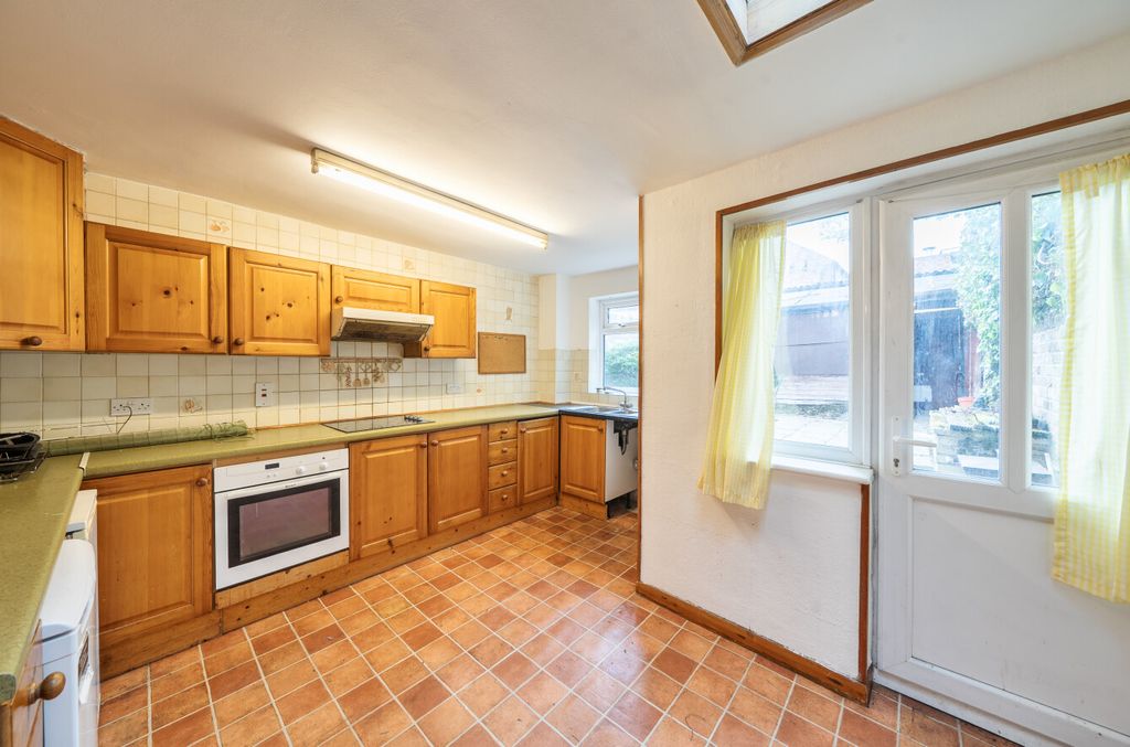 Property photo 2 of 13
