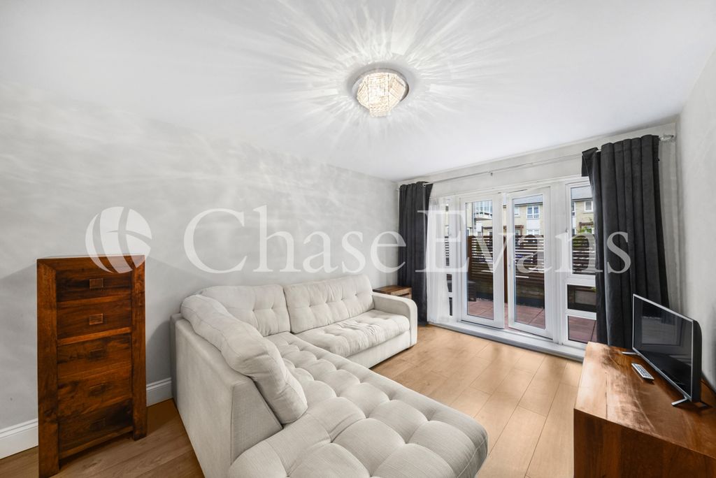 Property photo 1 of 20 Living Area