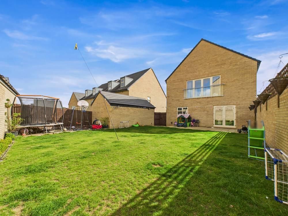 Property photo 2 of 23 Rear Garden