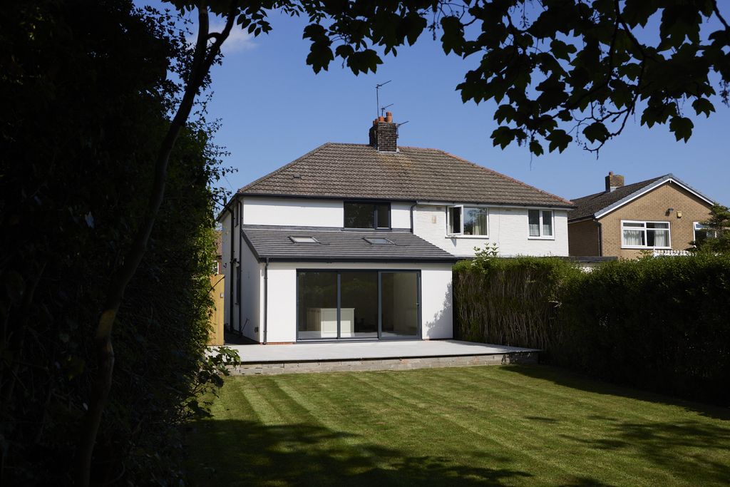 Property photo 2 of 30