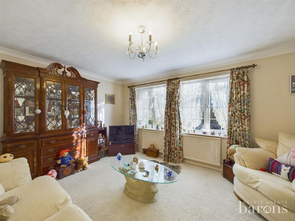 Property photo 2 of 15 Cam01093G0-Pr0460-Still012.Jpg