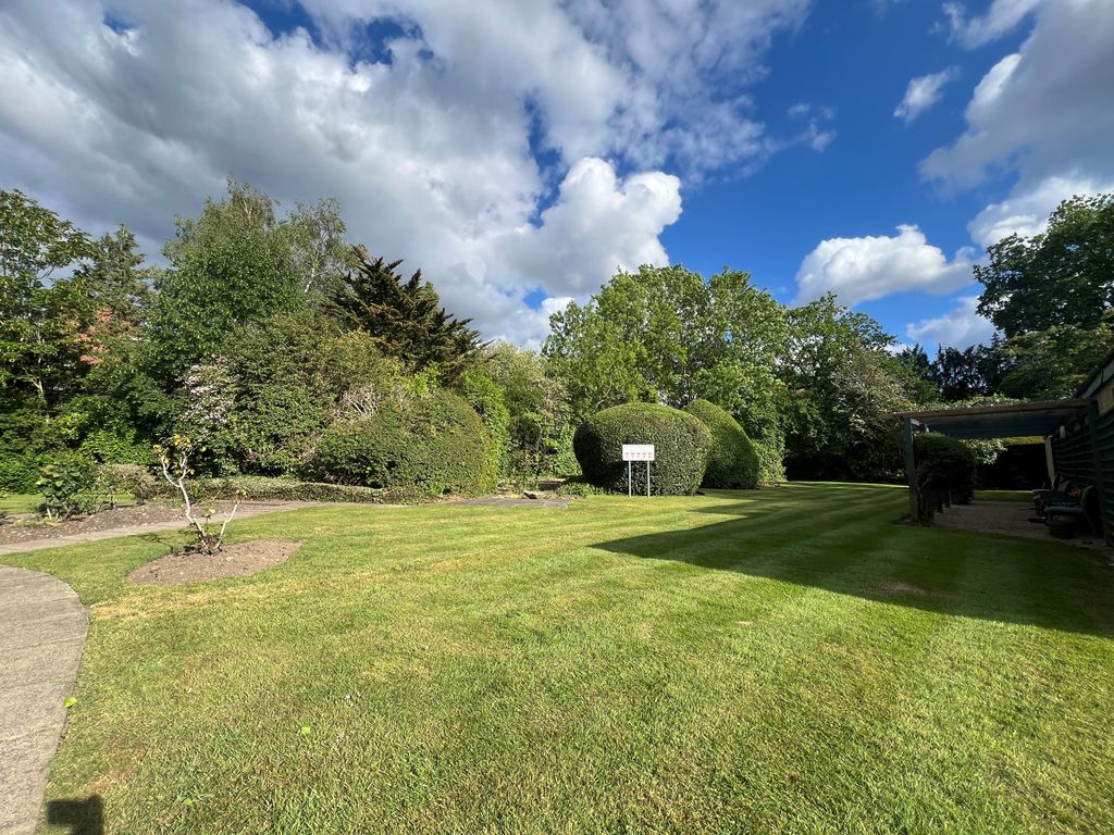 Property photo 3 of 8 Reargarden