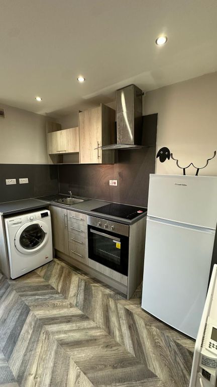 Property photo 2 of 3