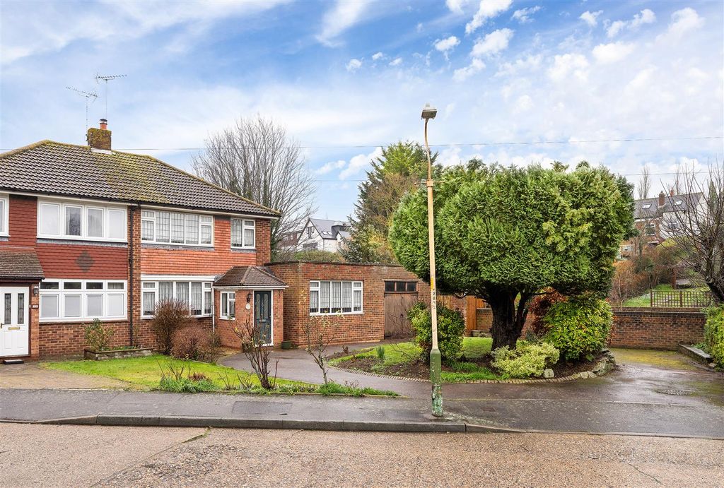 Property photo 2 of 17 Brookside Road-17.Jpg