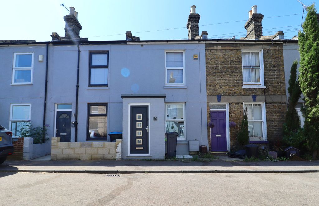 Property photo 1 of 12
