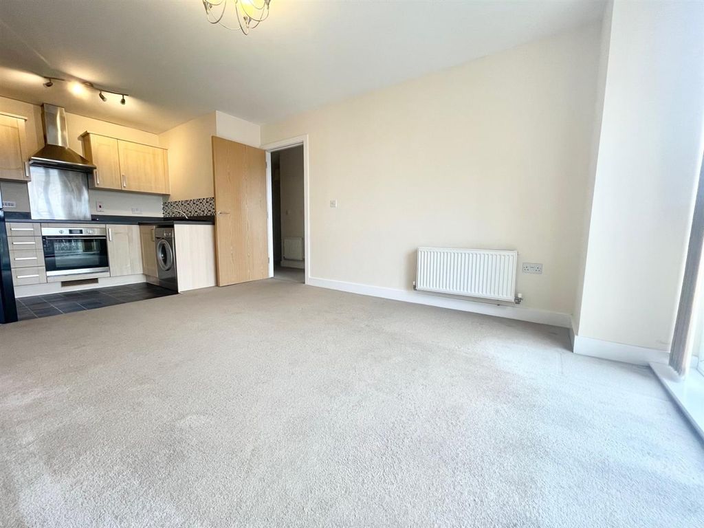 Property photo 2 of 8 Lounge 2.Jpg