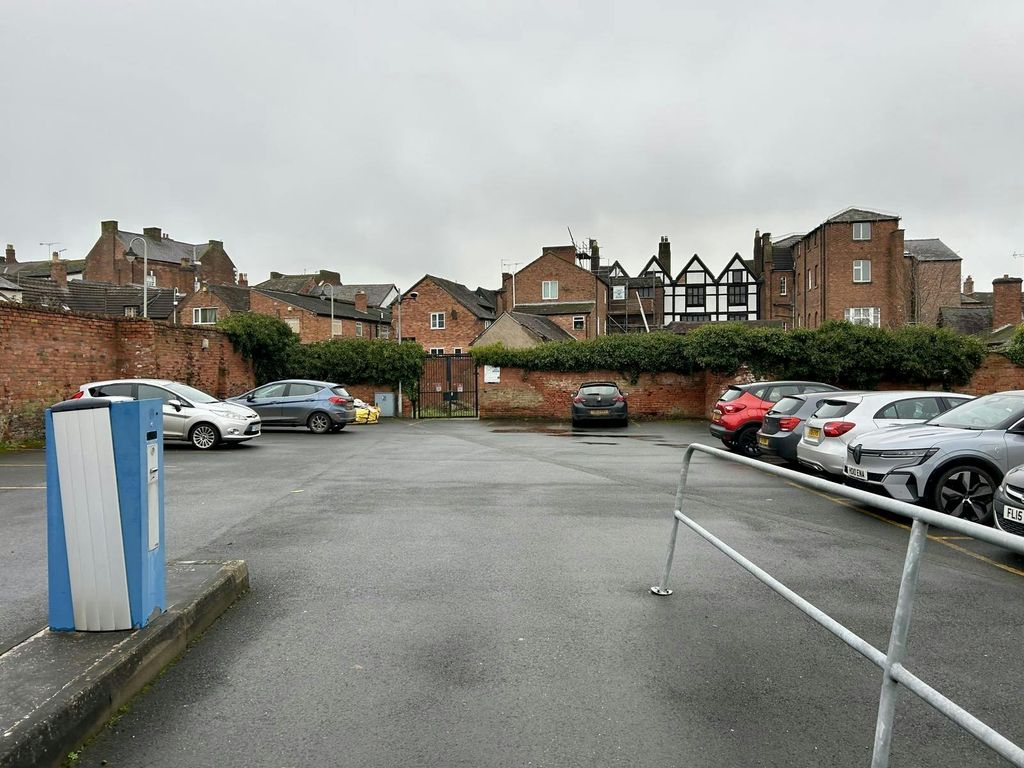 Property photo 3 of 12 A77c8Ad2-d3E4-4F5A-9Bce-635d05473988.Jpeg