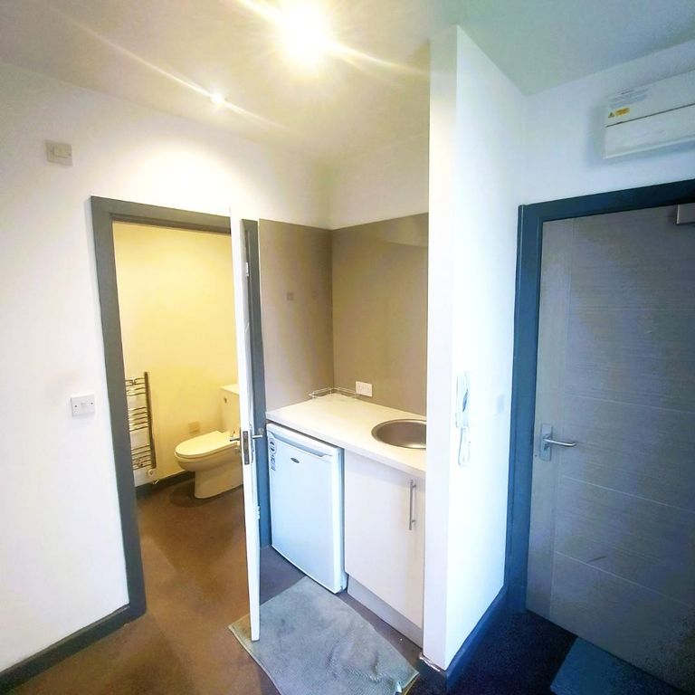Property photo 1 of 8 18 Mel 1.Jpg