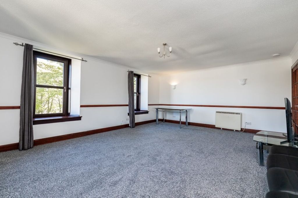 Property photo 3 of 12 Photo 3