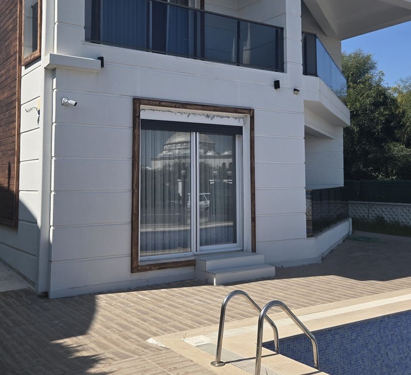 Property photo 2 of 18 Modern Villa For Sale In Belek, Antalya With A Private Pool - Access To The Pool From The Lounge