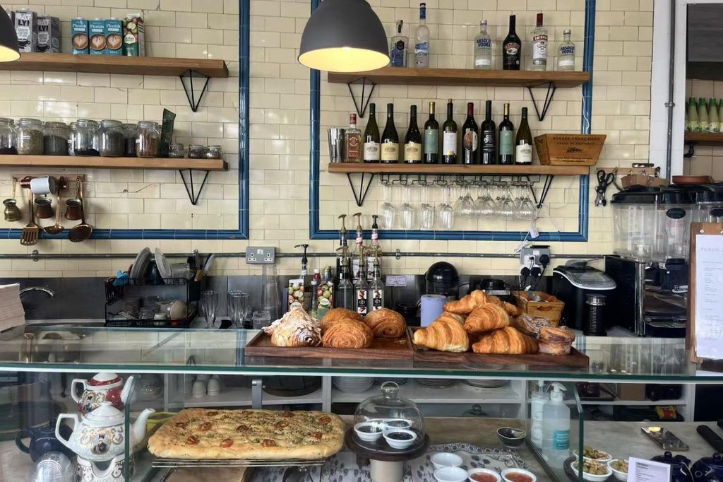 Property photo 2 of 7