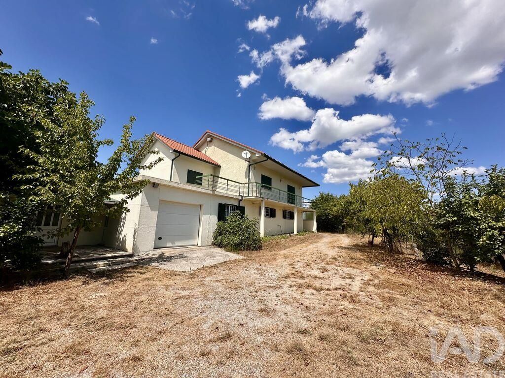 Property photo 3 of 32