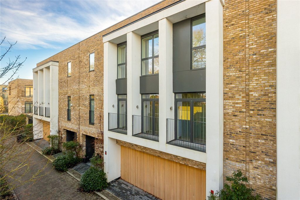 Property photo 1 of 16 Front