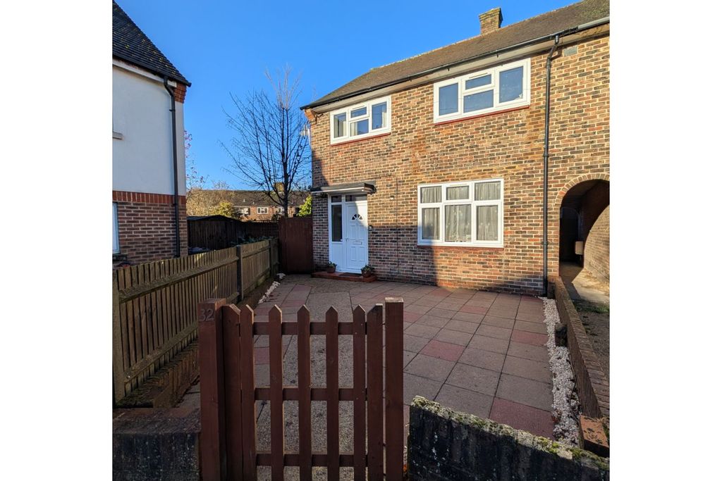 Property photo 1 of 20