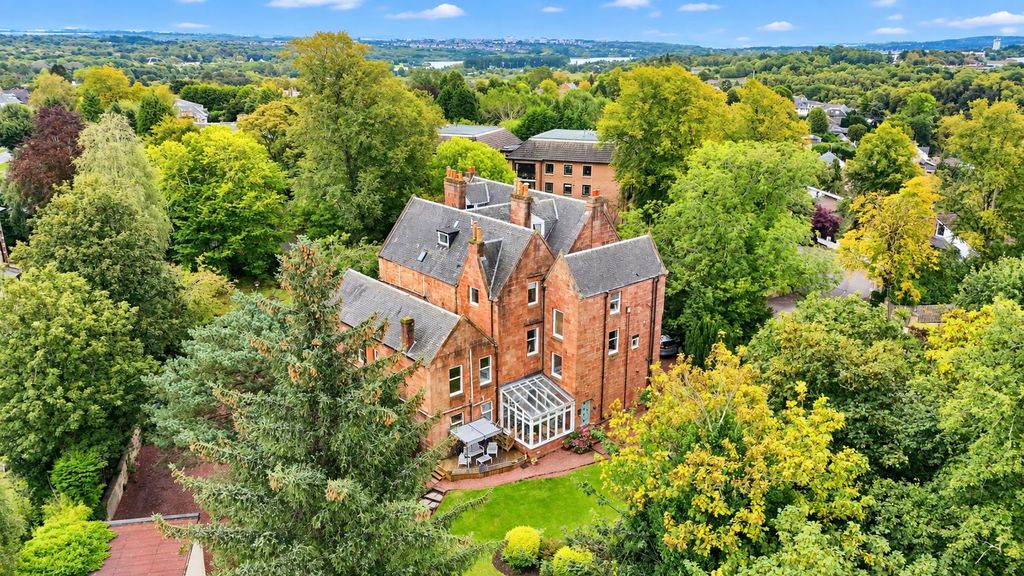Property photo 1 of 47 External Aerial