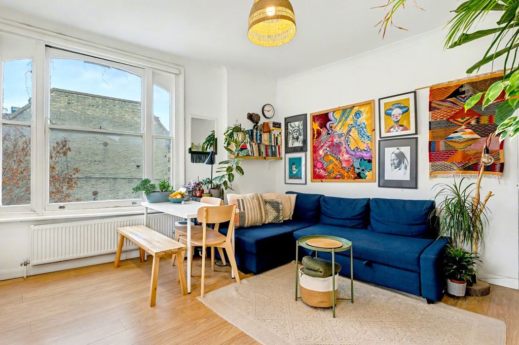 Property photo 2 of 9