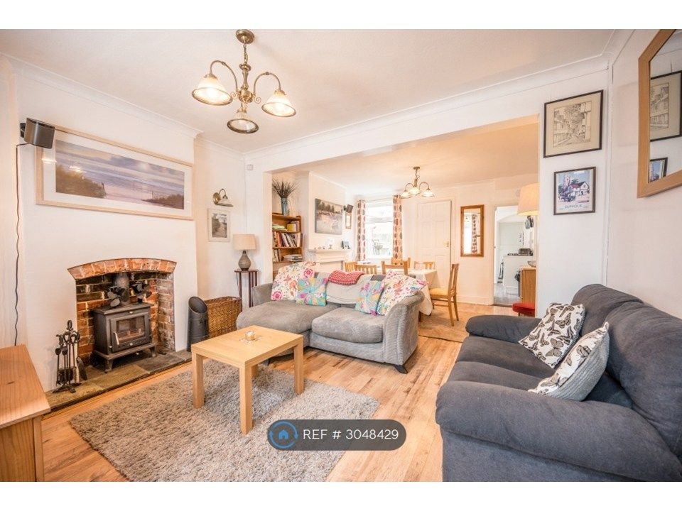 Property photo 3 of 16