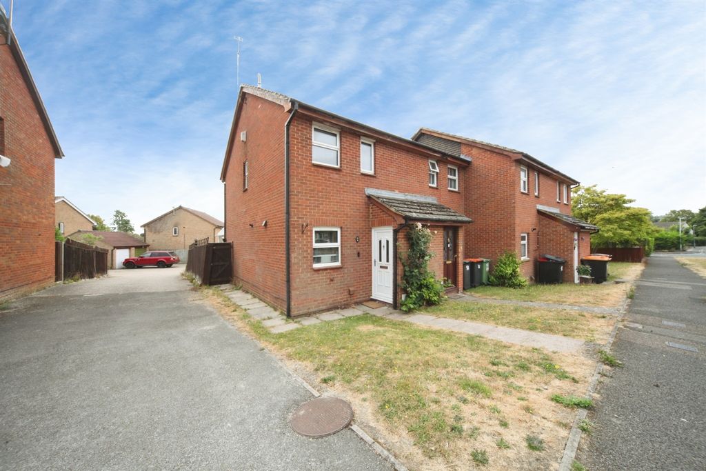 Property photo 1 of 8