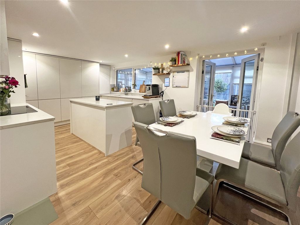 Property photo 3 of 18 Picture No. 06