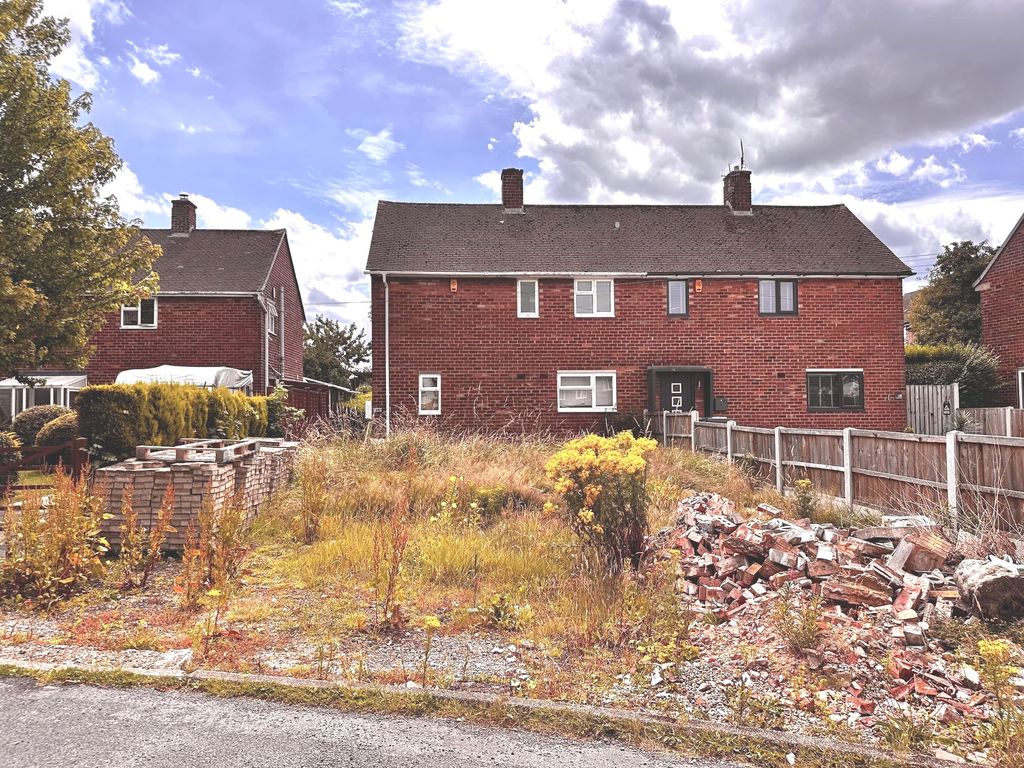 Property photo 1 of 3