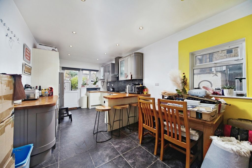 Property photo 1 of 17 Photo