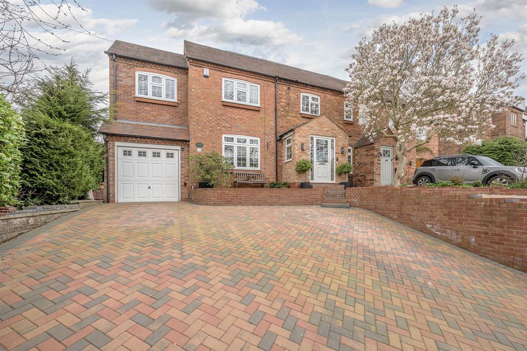 Property photo 1 of 34