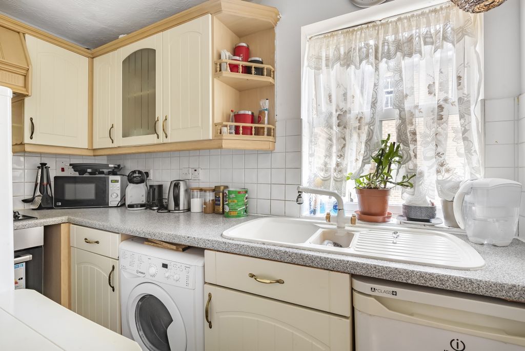 Property photo 2 of 6 865916 (3)