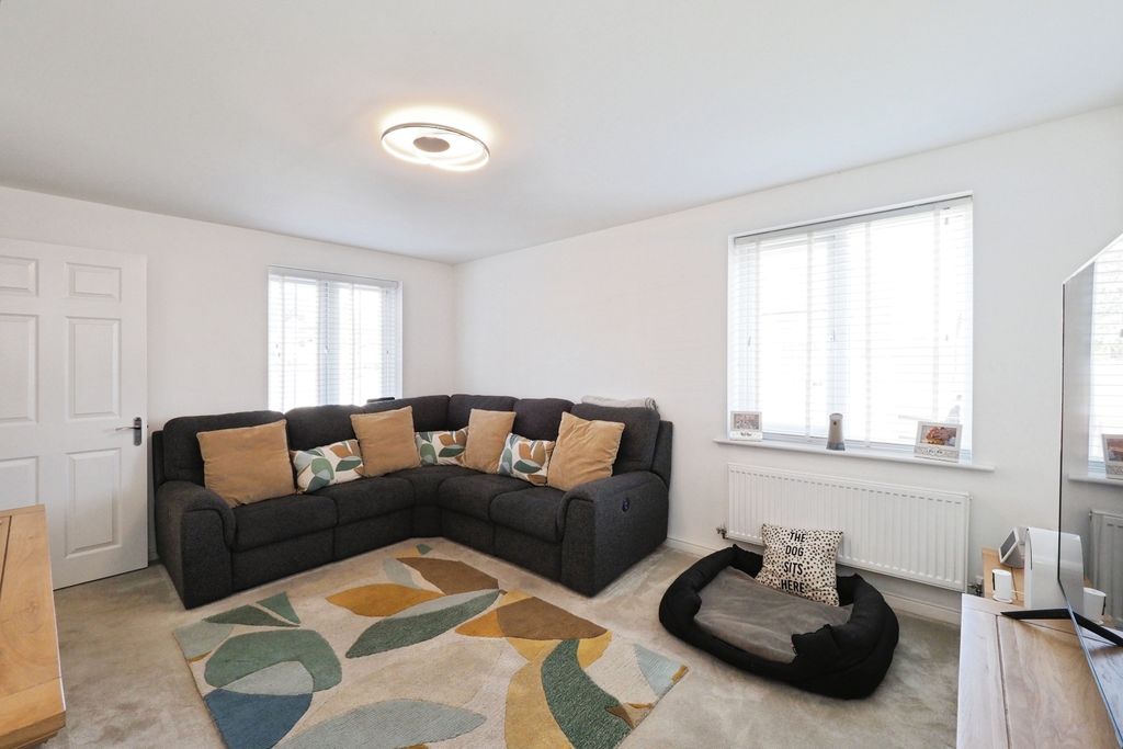 Property photo 3 of 19 Onp23370