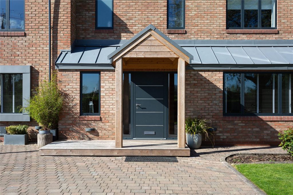 Property photo 3 of 28 Front Entrance