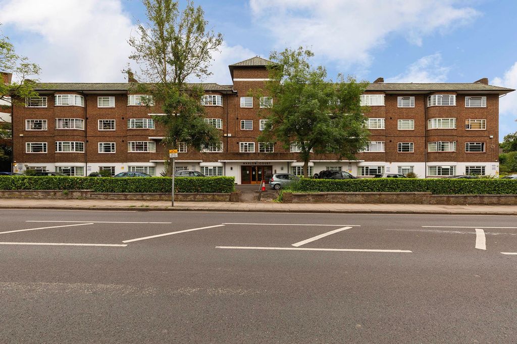 Property photo 1 of 2