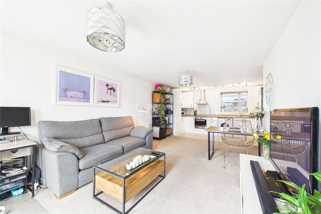 Property photo 2 of 12 Picture No. 05