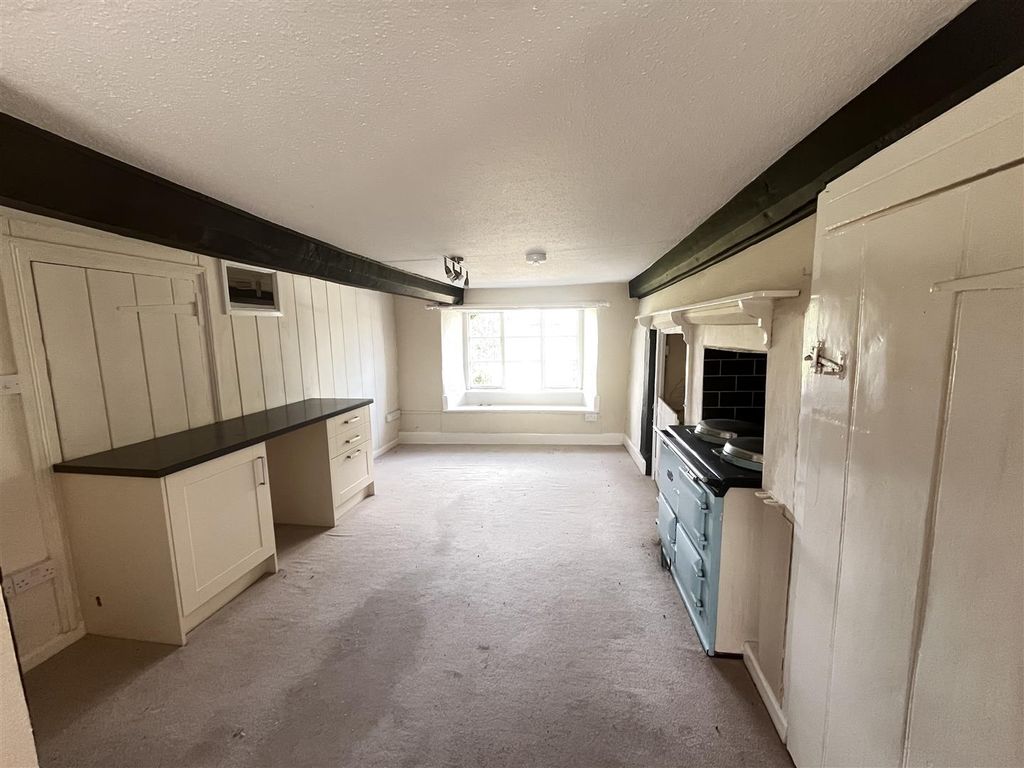 Property photo 2 of 16 Dining Room