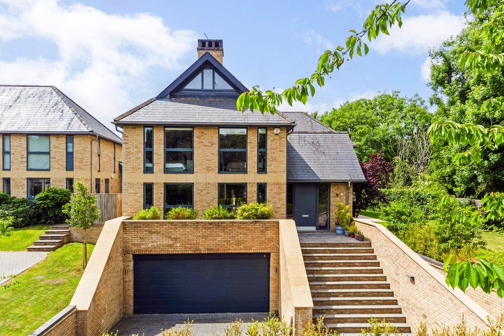 Property photo 2 of 19